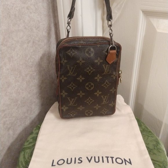 Louis Vuitton Mini Amazon with Detachable Strap - Picture 2 of 16